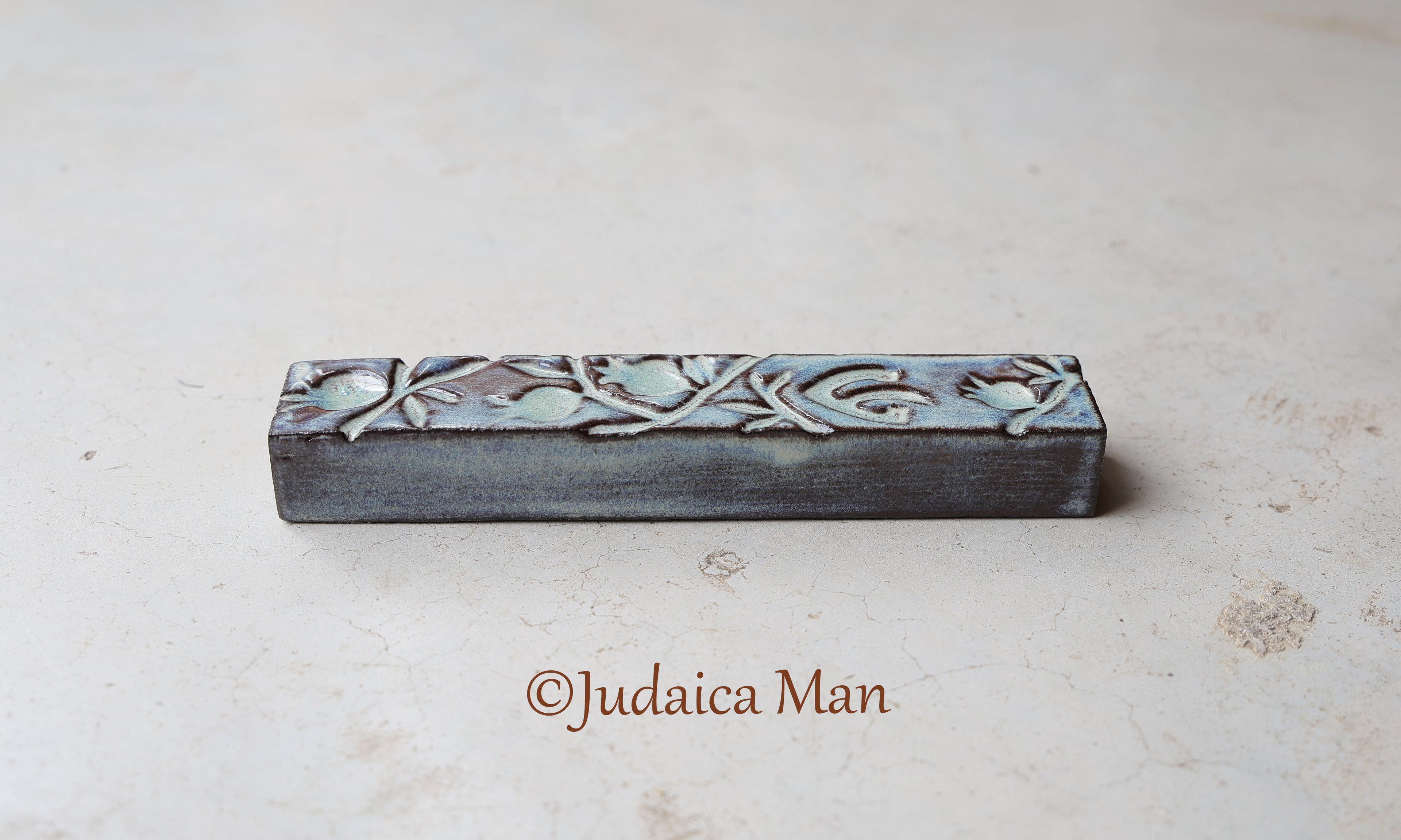 Ceramic mezuzah "Pomegranates"