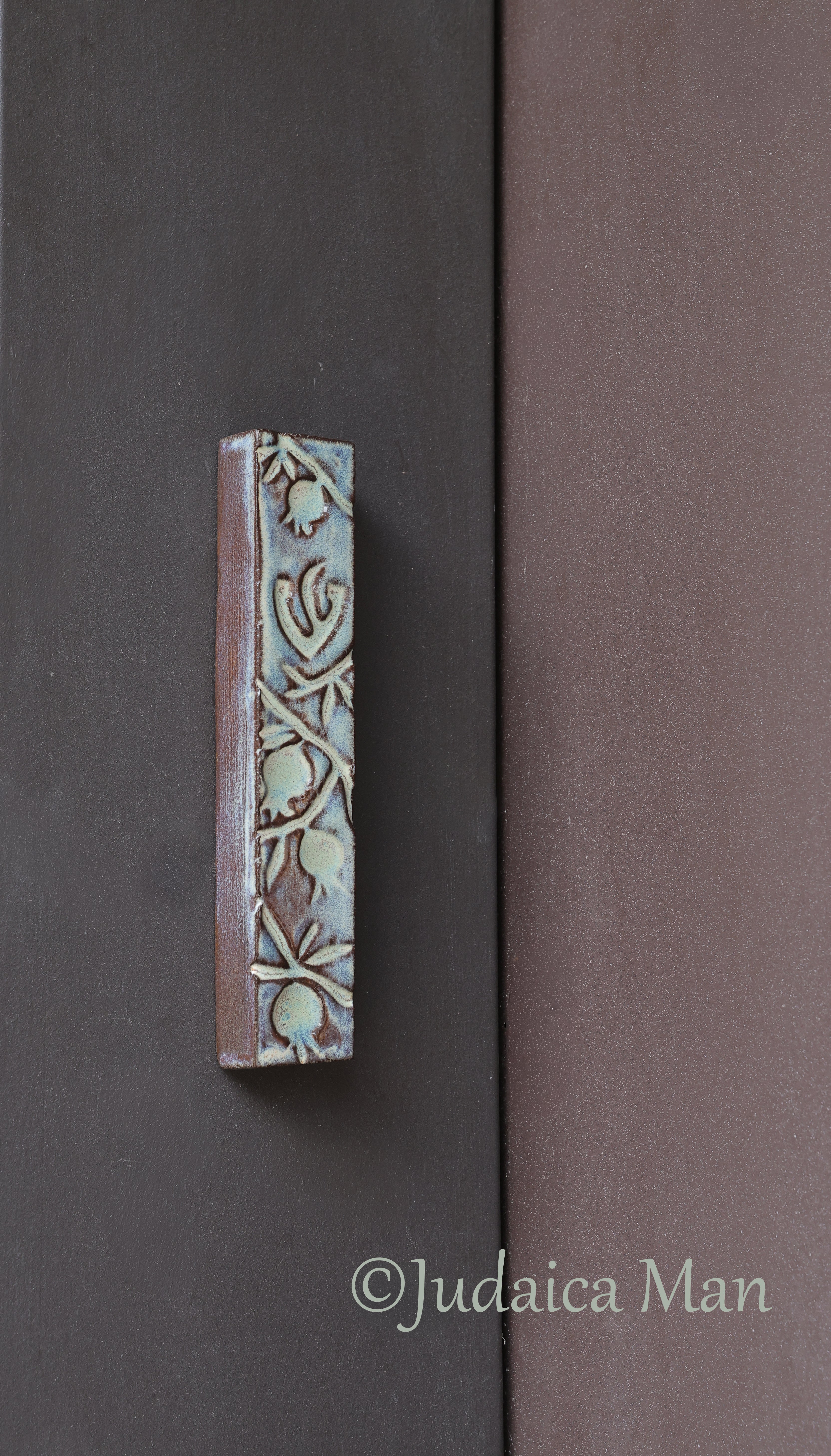 Ceramic mezuzah "Pomegranates"