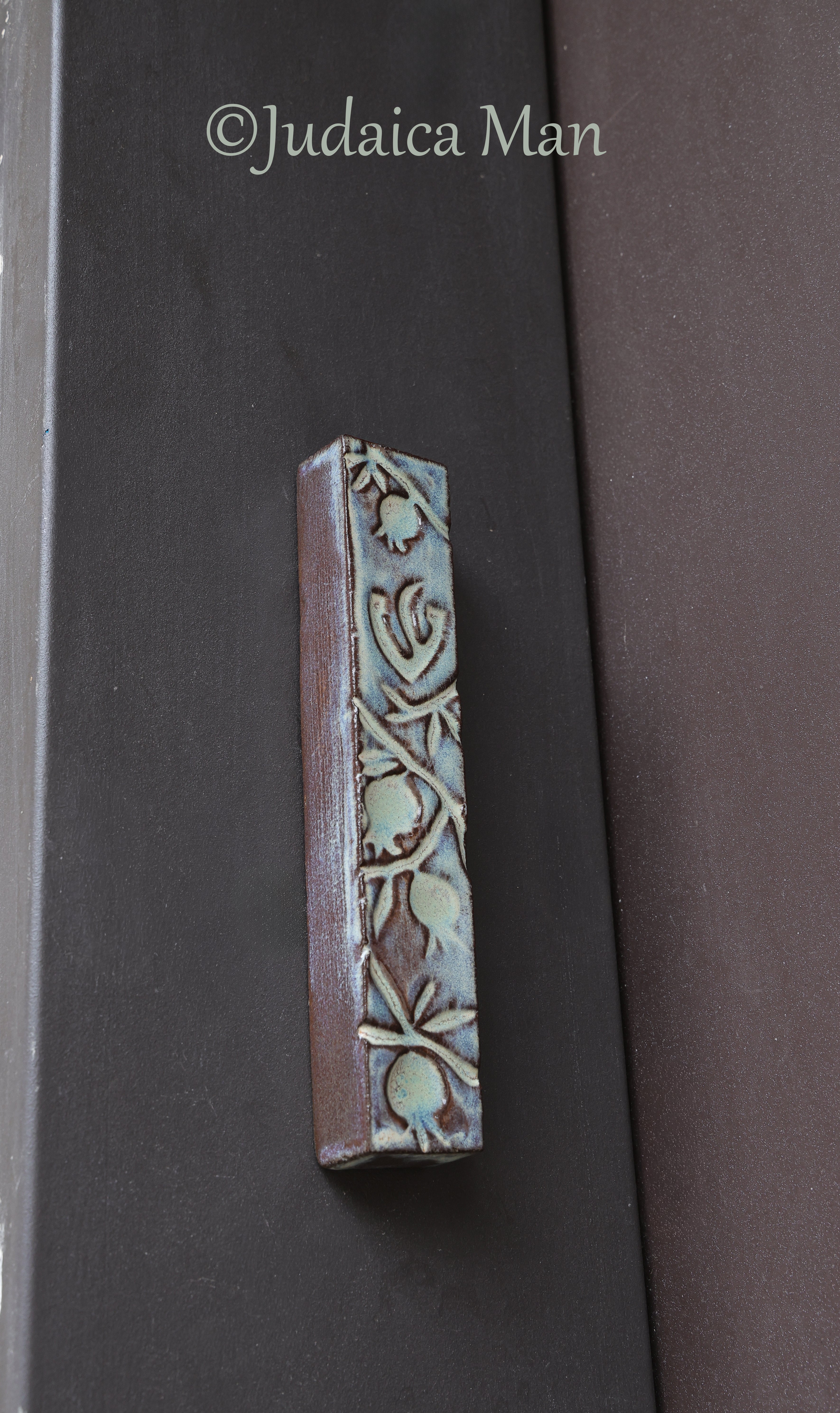 Ceramic mezuzah "Pomegranates"