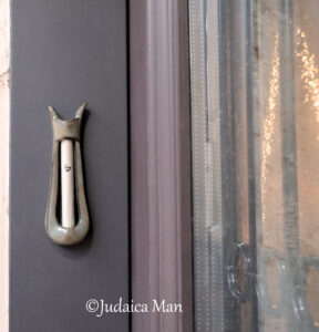 Ceramic mezuzah "Harp"- Brown color